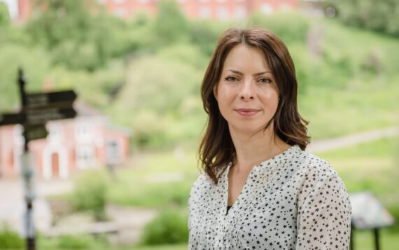 Dr Lisa Williams The Autism Service